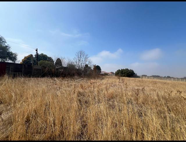 1,244M² VACANT LAND FOR SALE IN KOOKRUS